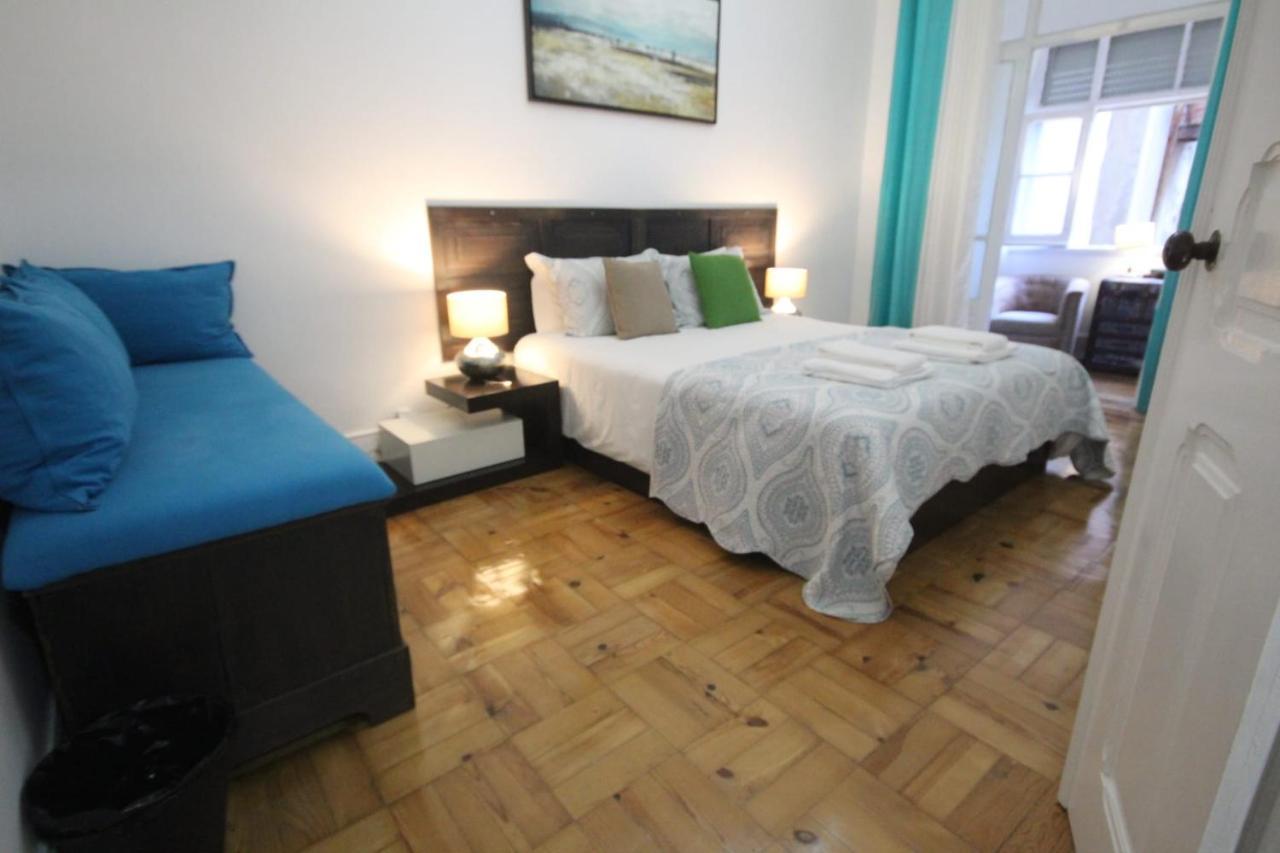 Ocean M1 R4 - Large Double Room With Shared Bathroom In City Center Lisboa المظهر الخارجي الصورة